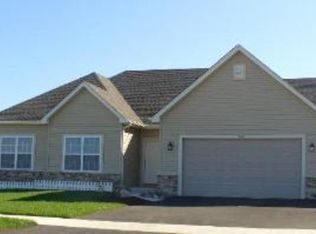 781 Omaha Dr, Yorkville, IL 60560
