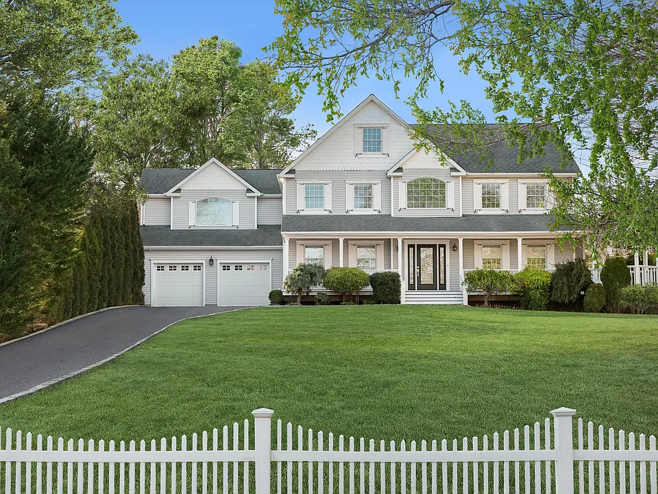 47 Bathing Beach Rd