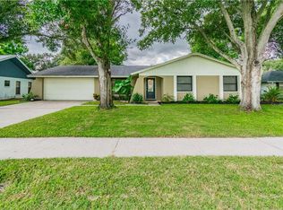 722 Green Cove Dr, Brandon, FL 33510