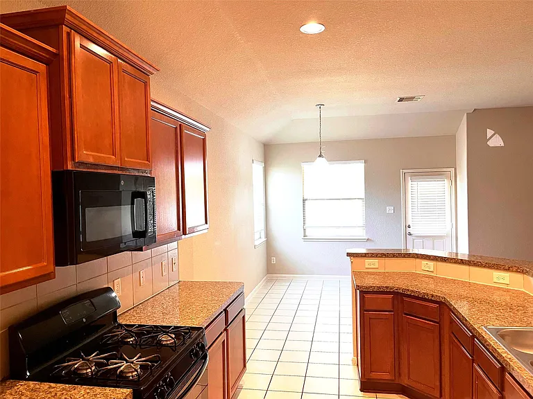 20330 Pine Water Ln — Photo 12