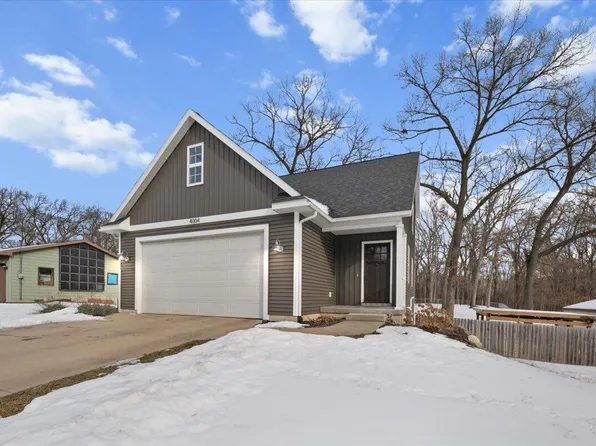 4004 Groveland Ave SW, Wyoming, MI 49519