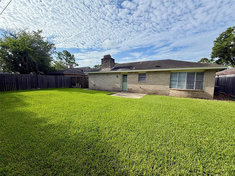 13330 Cologne Dr — Photo 18