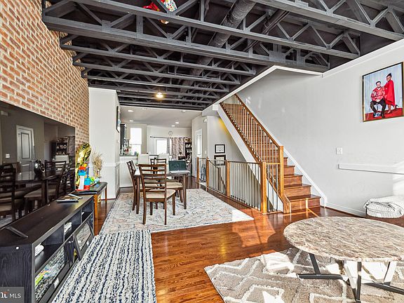 5th image of 115 Woodstream Cir #1280