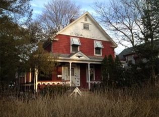 34 Bourne Ave, Attleboro, MA 02703