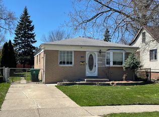 22045 Piper Ave, Eastpointe, MI 48021