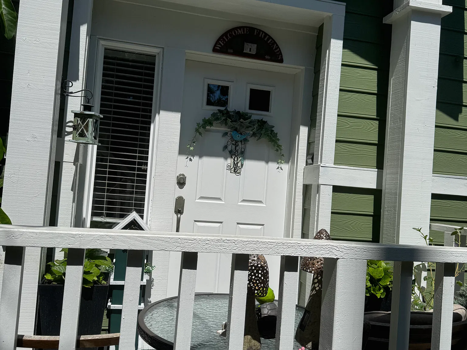 3 bed, 1302 sqft, $1,350 — Photo 1