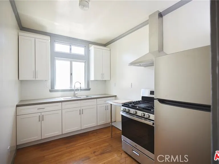 1275 N Wilton Pl #1275B — Photo 15