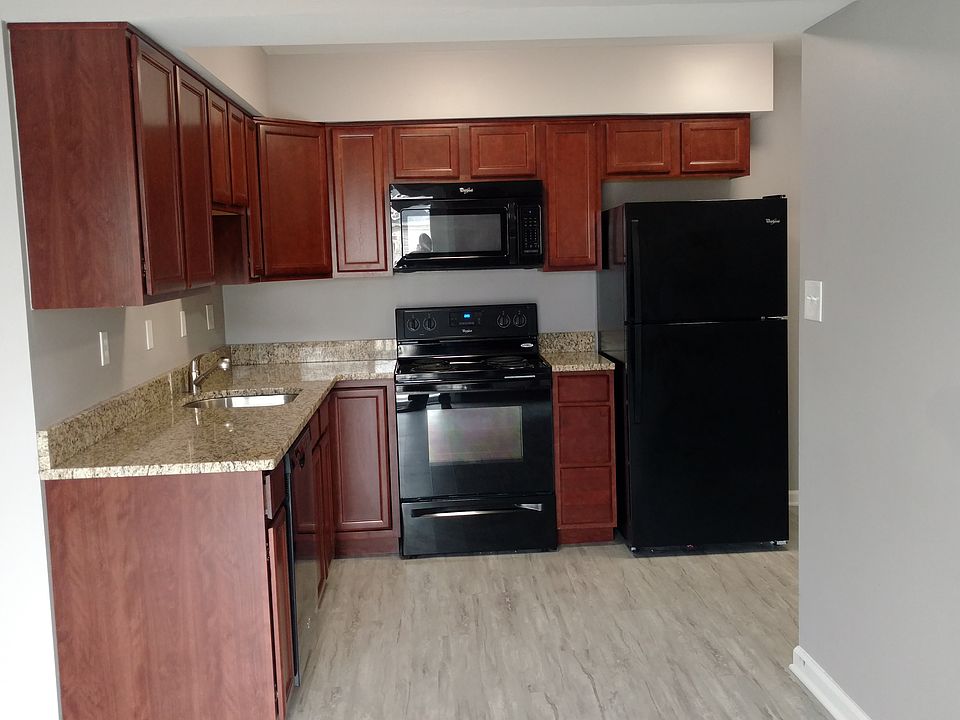 1st image of 56 Wilbury Pl APT 2B