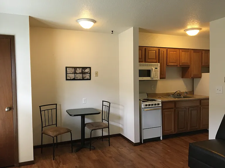 338 S Governor St #4 — Photo 2