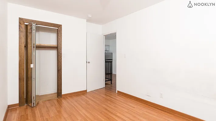 Rented by Nooklyn NYC LLC | media 4