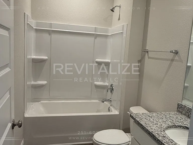 14901 Dayton Cir — Photo 9