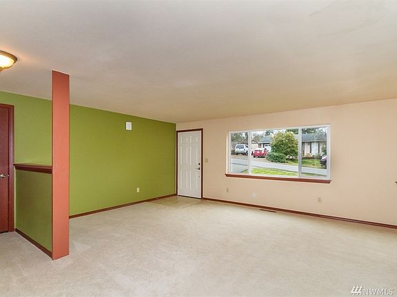 3rd image of 26740 NE Stewart St