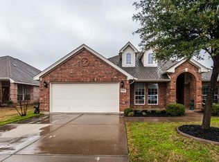 1511 Parkside Dr, Mansfield, TX 76063