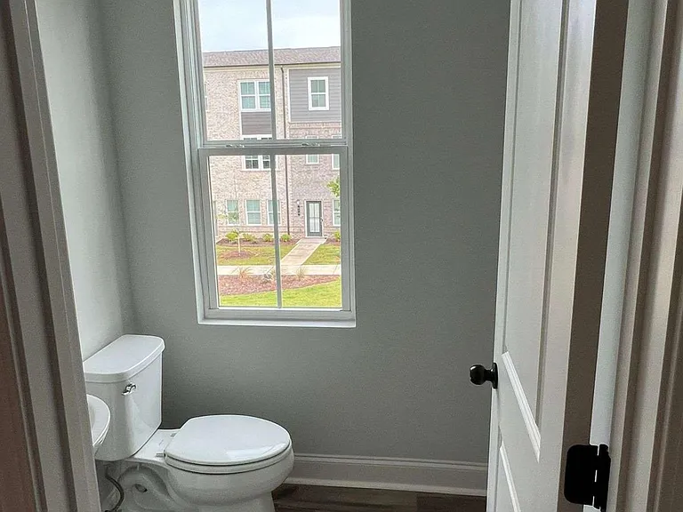 327 Maltibie Dr — Photo 10