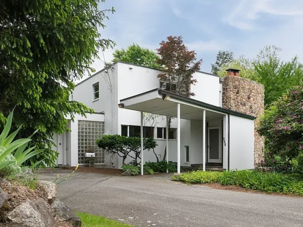 325 Winter St, Framingham, MA 01701