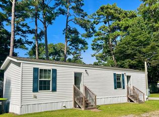 3314 Bridges St #15, Morehead City, NC 28557