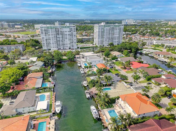 2100 Sans Souci Blvd Penthouse F2, North Miami, FL 33181