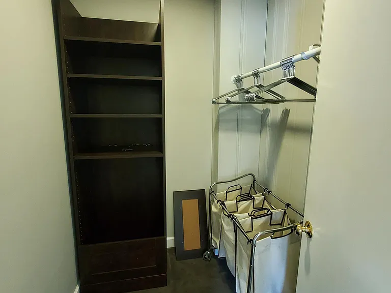 2742 W Montrose Ave #2 — Photo 11