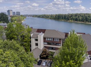 5290 SW Landing Dr, Portland, OR 97239