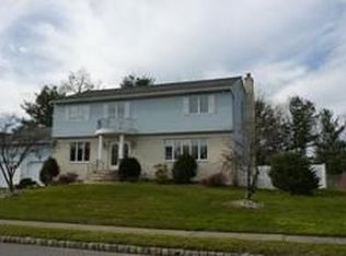 12 Voelker Rd, Fairfield, NJ 07004