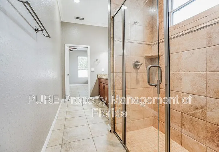 1035 SW 33rd Pl — Photo 28