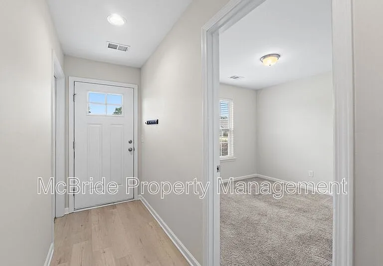 959 Madrid Ct — Photo 3