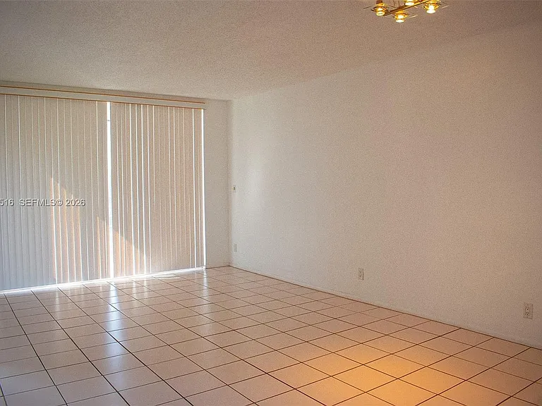 9230 Lagoon Pl #411 — Photo 5