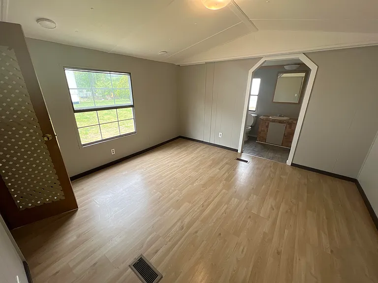 1 E Ocean Blvd — Photo 15