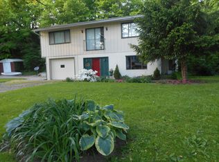 1007 Riverside Dr, Vermilion, OH 44089