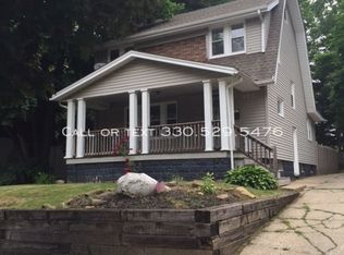 995 Diana Ave, Akron, OH 44307