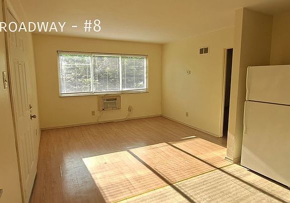 3rd image of 4629 S Broadway #8