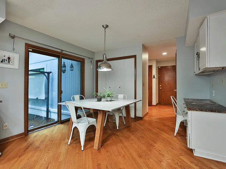 668 Eagle Rdg — Photo 27
