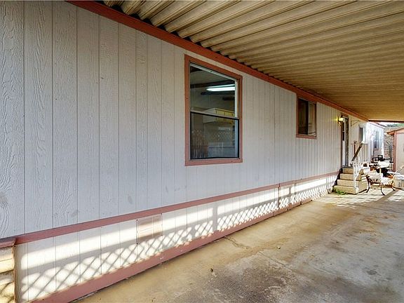 4th image of 1456 E Philadelphia Ave #229