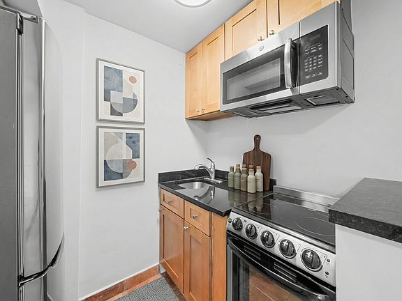 2nd image of 240 W 73rd St APT 720