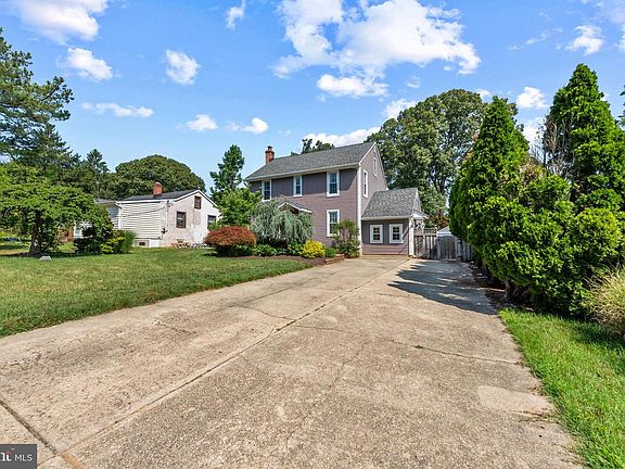 2nd image of 1023 Tudor Dr