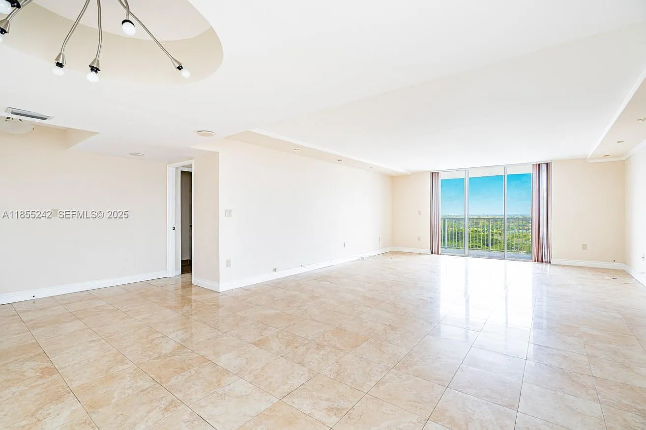 2 bed, 1666 sqft, $3,500 — Photo 3