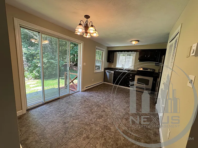 10 Nichols St #4 — Photo 12