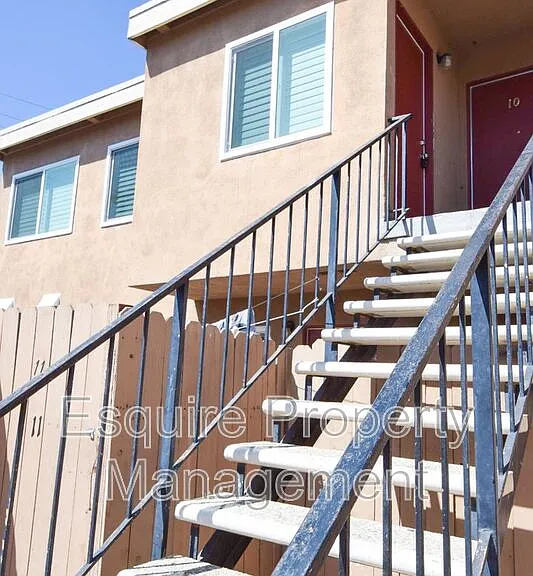 420 W Linden Dr #12 — Photo 2