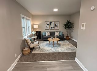 2534 Noble Rd, Cleveland, OH 44121