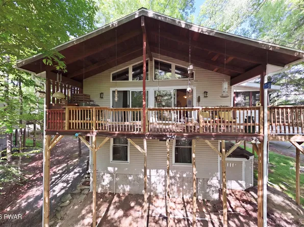 21 Brookfield Rd, Lake Ariel, PA 18436