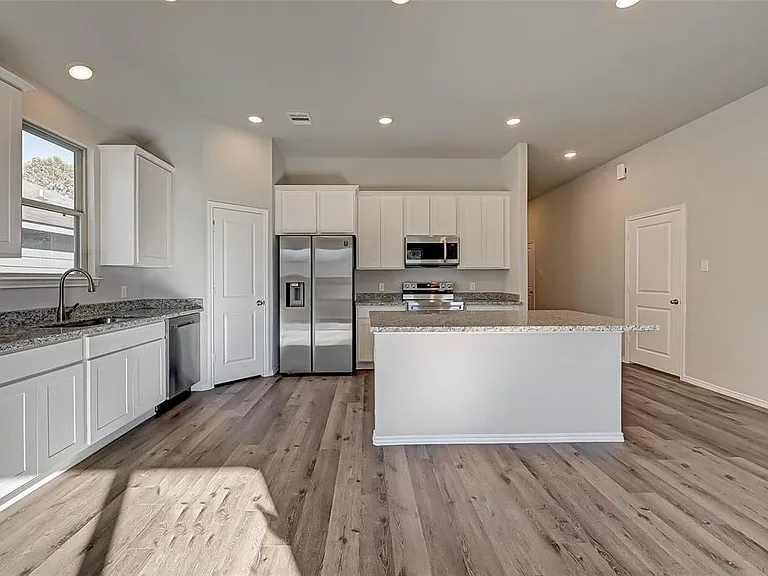 7074 Gentle Breeze Dr — Photo 4