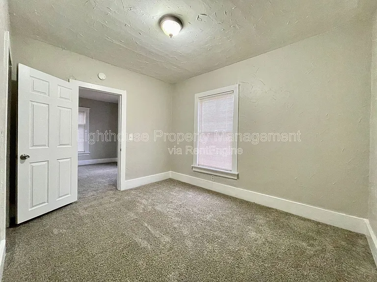 2816 Park St — Photo 9