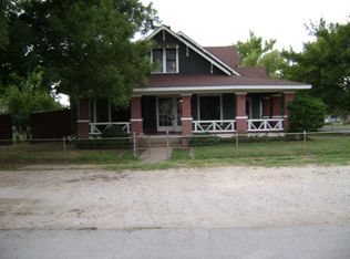 100 E Lamar St, Alvord, TX 76225