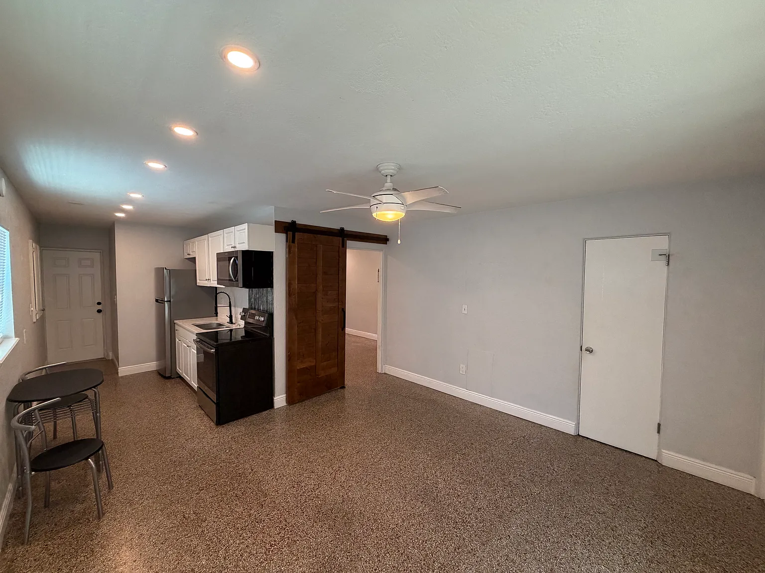 1 bed, 650 sqft, $1,450 — Photo 3