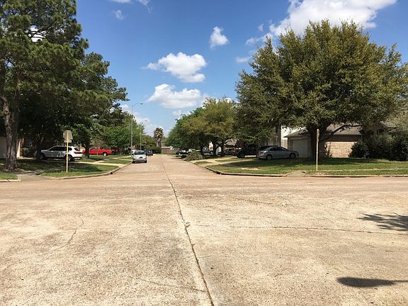 4th image of 3550 Windmoor Dr