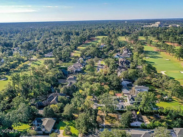 1618 Country Club Rd — Photo 8