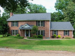 514 County Road 352, Greenwood, MS 38930