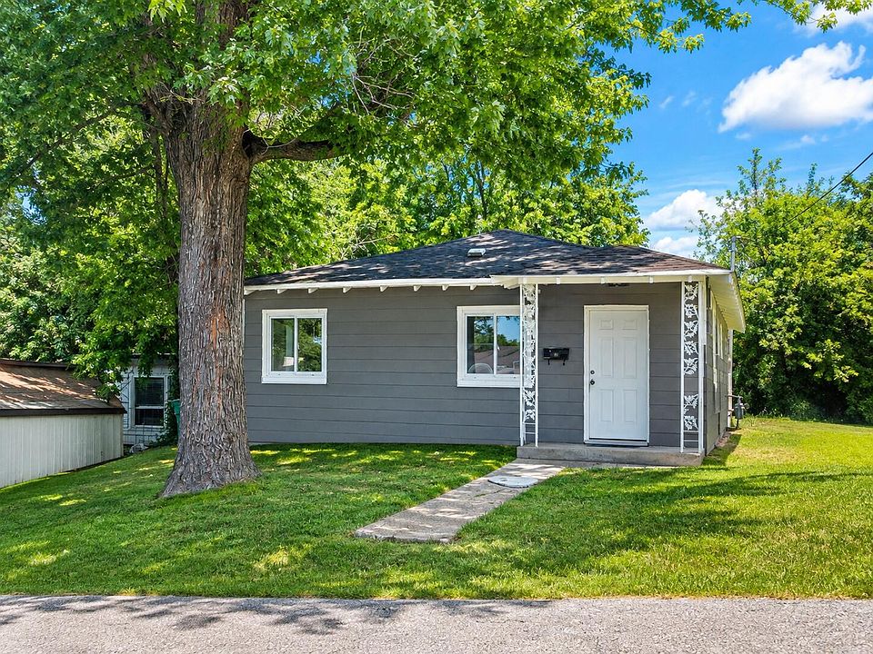 1st image of 802 Corn Avenue