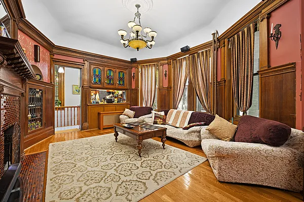 Sold by Real Broker NY LLC | media 13