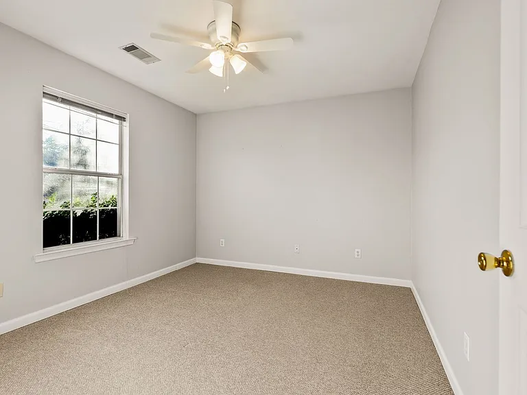 12711 Misty Creek Dr — Photo 29